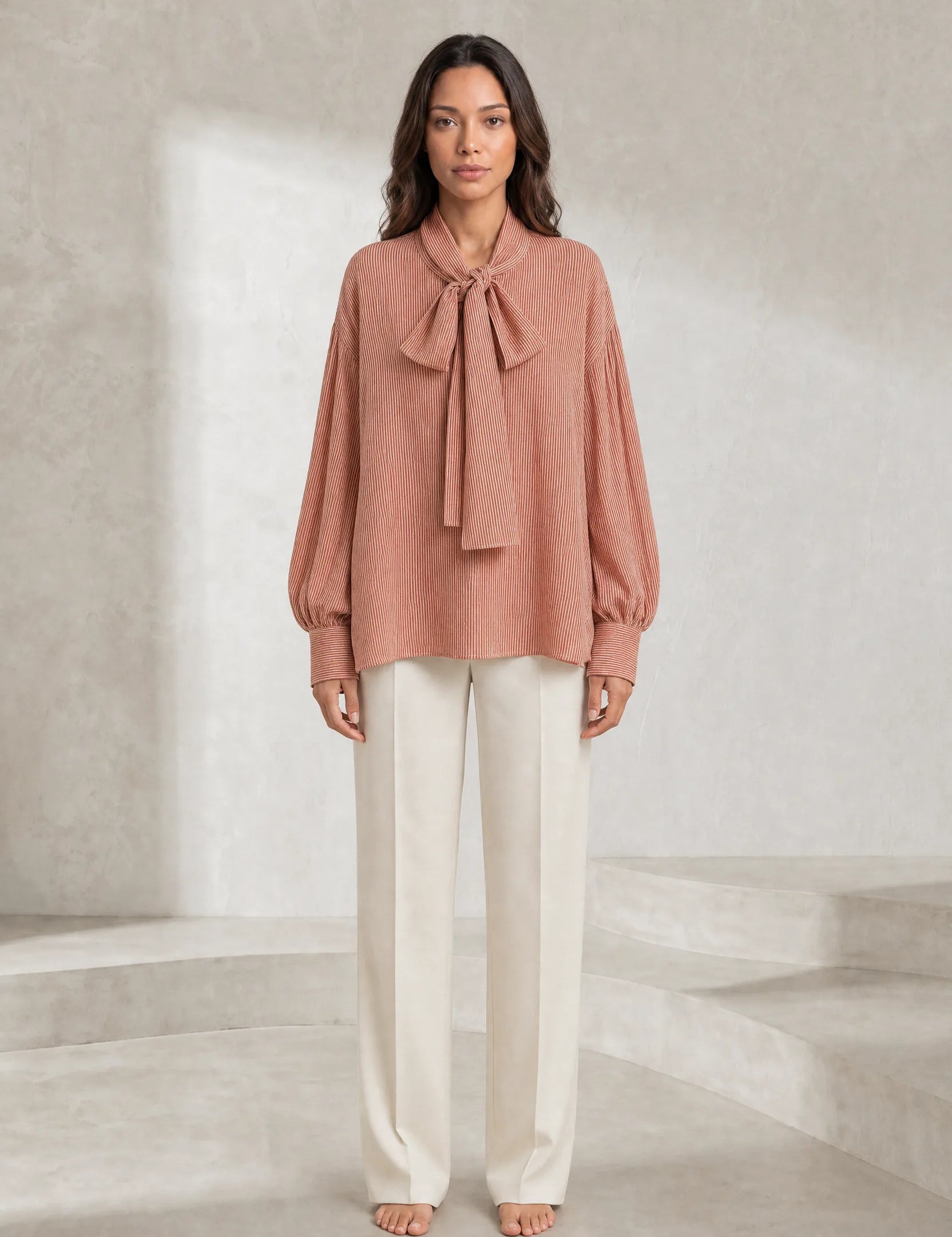 Blouse rouge orangée à rayures lavallière | Lounelle Paris