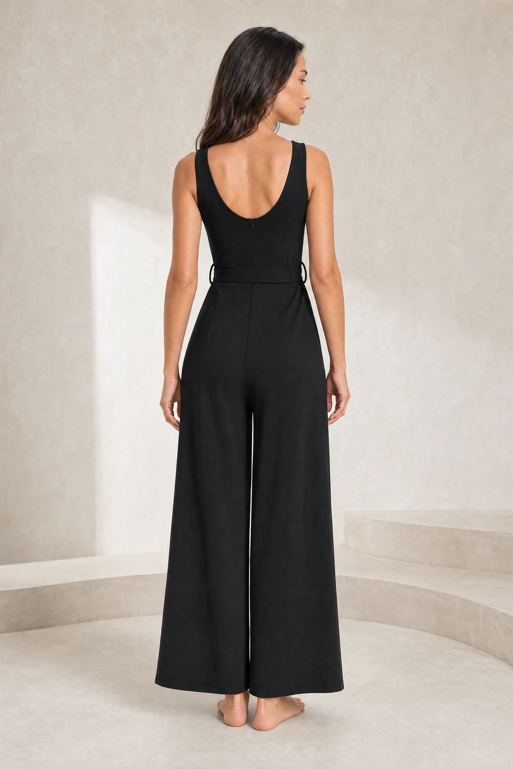 Combinaison noire et blanche col V | Lounelle Paris