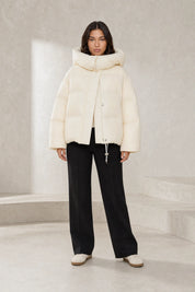 Doudoune courte à capuche oversize | Lounelle Paris