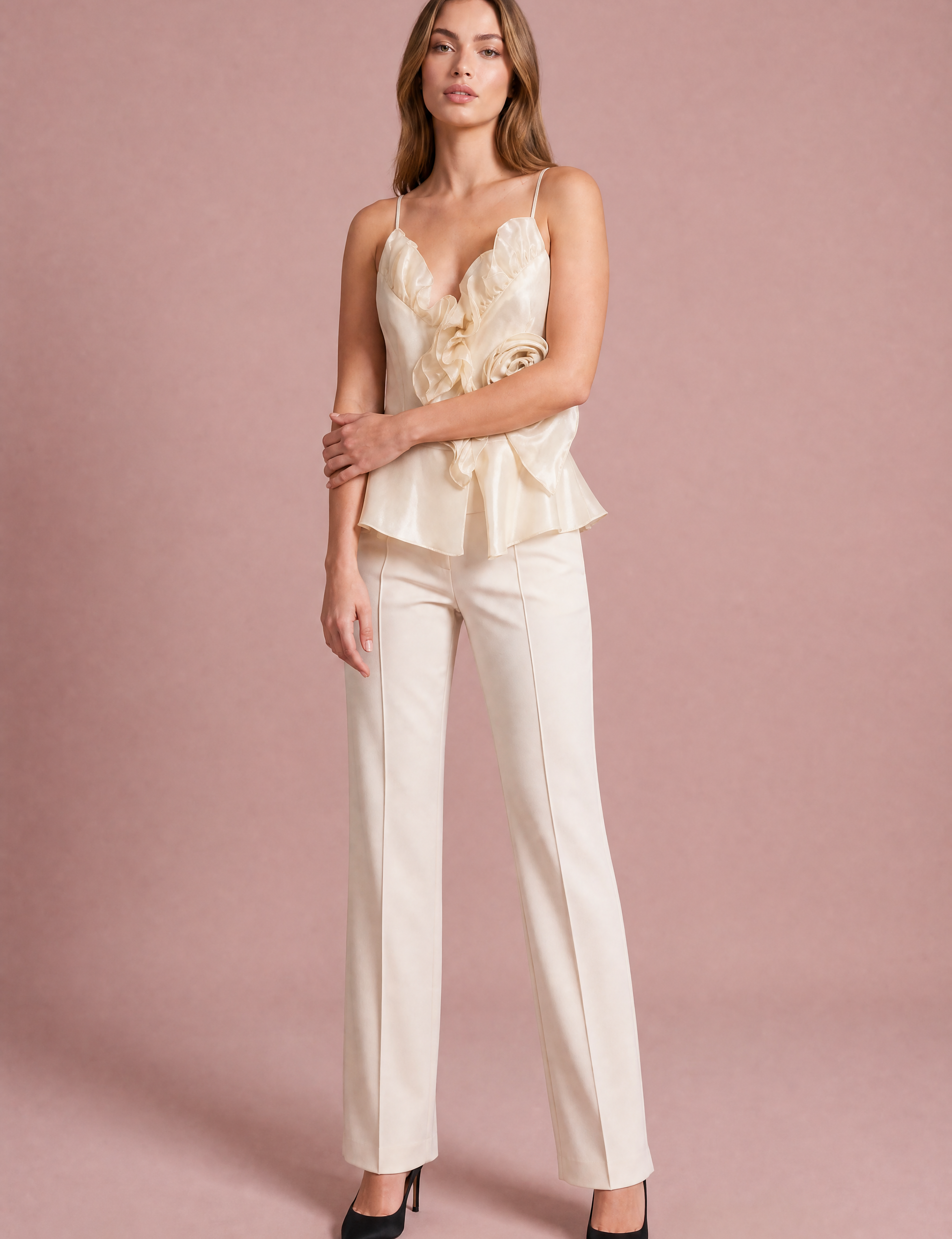 Top à bretelles à volants et fleur | Variante Beige | Lounelle Paris