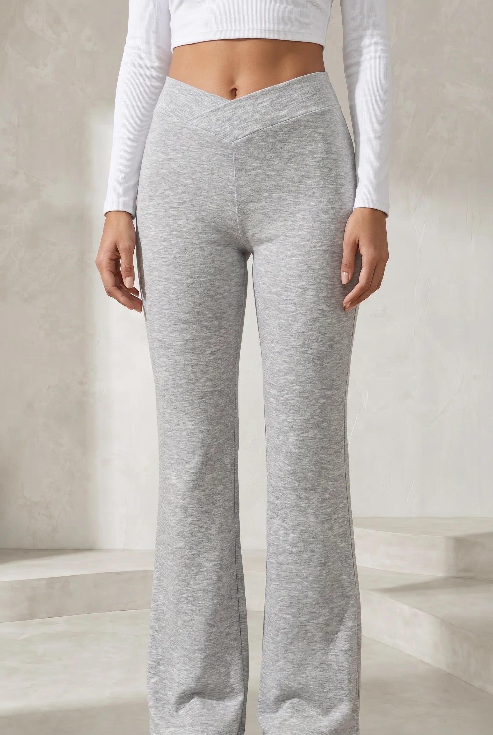 Pantalon gris taille en V évasé | Lounelle Paris