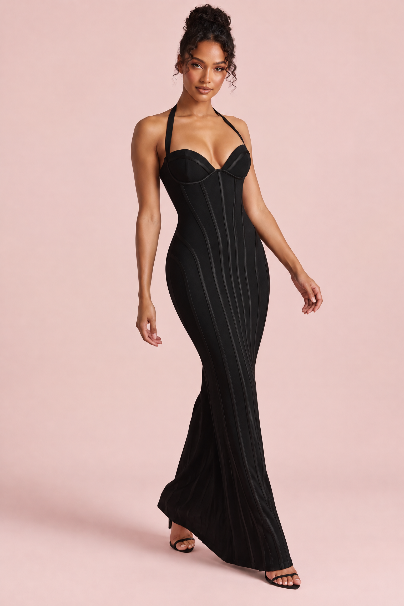 Robe longue corset noire à dos nu | Vue en mouvement | Lounelle Paris