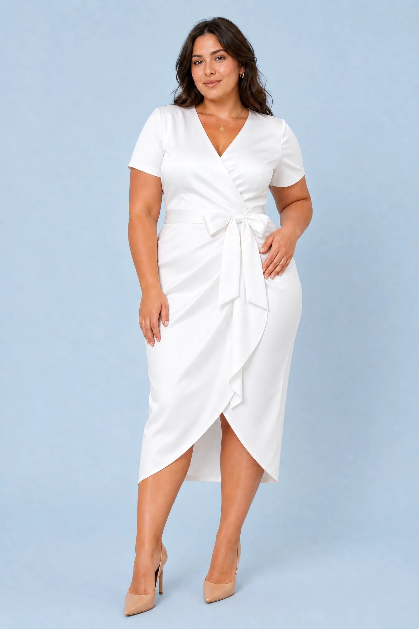 Robe col V à nœud | Porté sur une silhouette plus ronde | Lounelle Paris