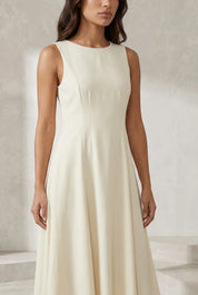 Robe longuecrème évasée sans manches | Lounelle Paris