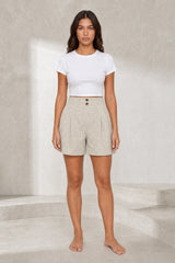 Short taille haute coupe ample